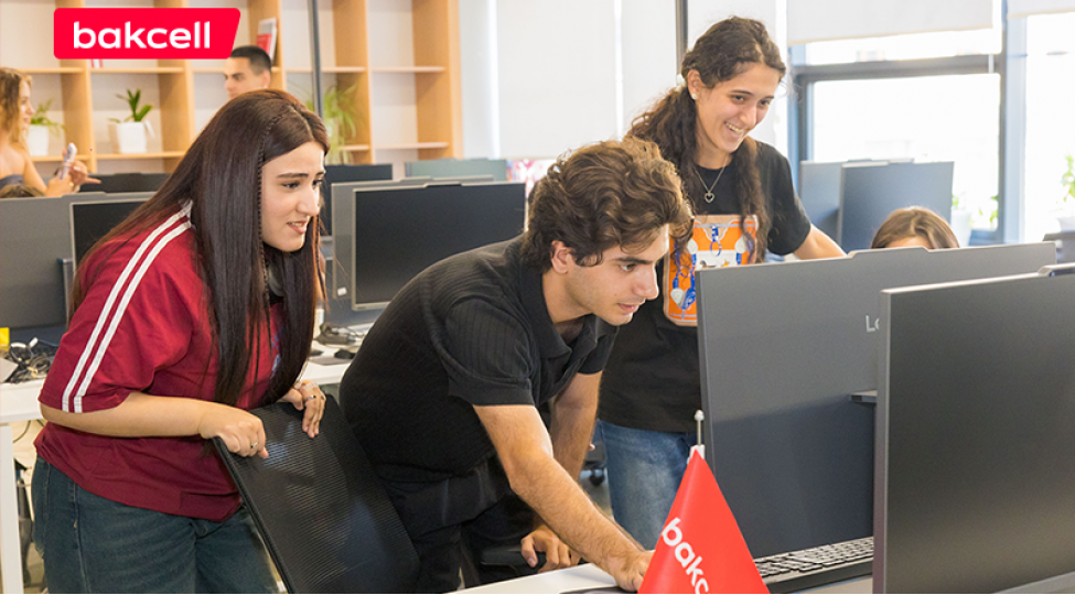 bakcell-peerstack-academy-telebeleri-uchun-hakaton-kechirib