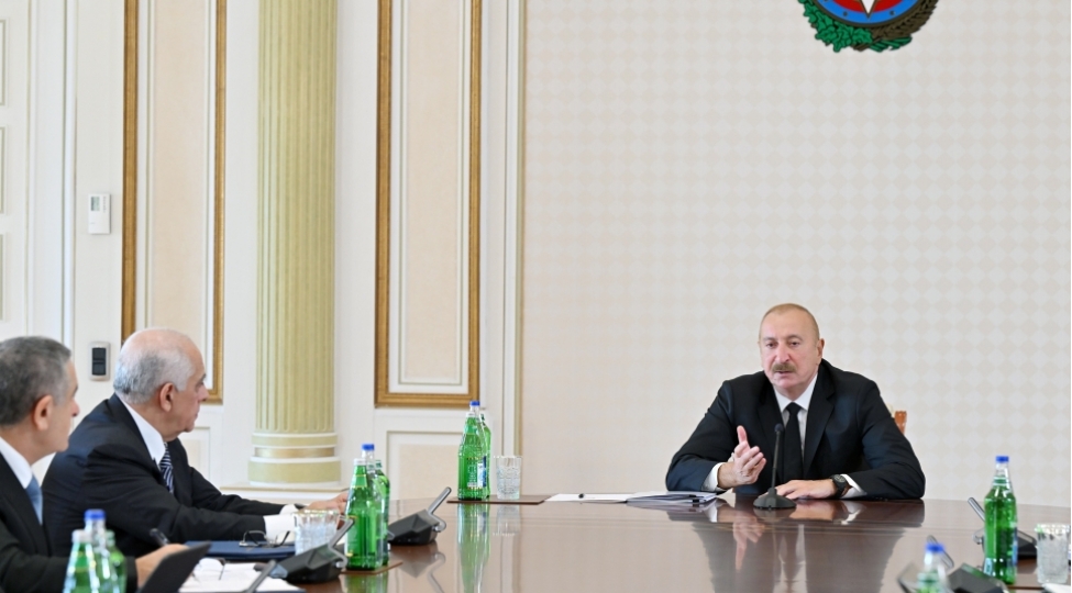 prezident-ilham-eliyev-azerbaycanda-dag-meden-senayesinin-inkishafini-engelleyen-sebeblere-toxunub