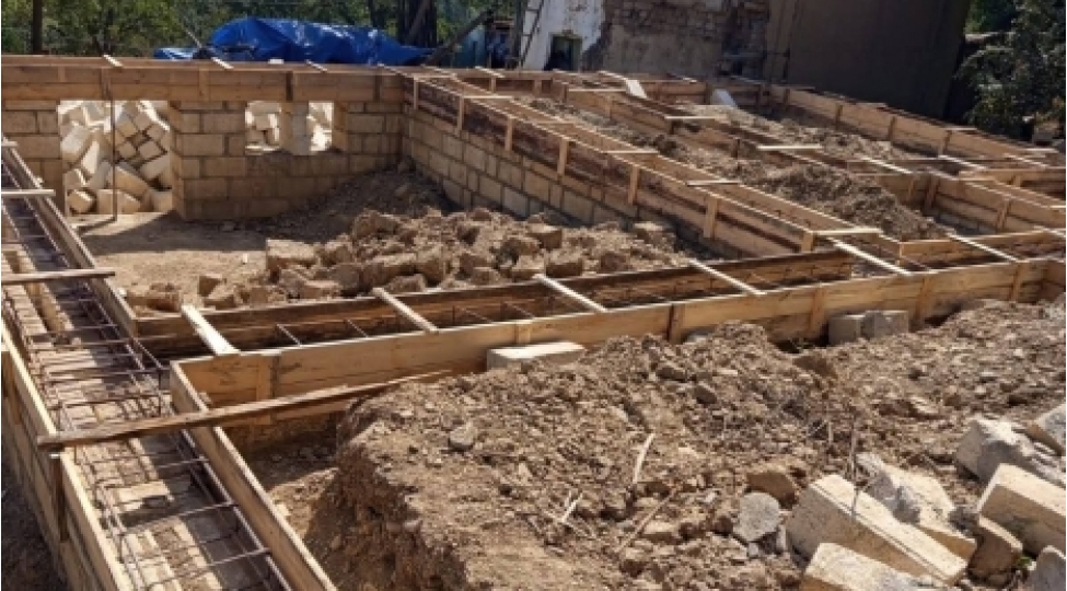 qusarda-sel-sularindan-zerer-cheken-4-ferdi-yashayish-evi-yeniden-tikilir