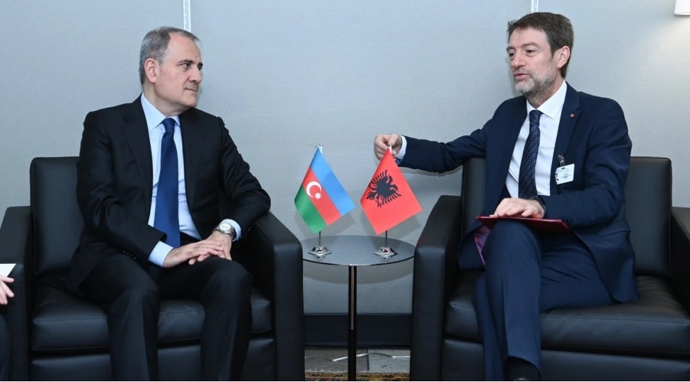 ceyhun-bayramov-albaniyali-hemkarini-ermenistanla-davam-eden-sulh-prosesi-barede-melumatlandirib