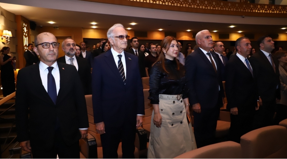 nizami-kino-merkezinde-turkun-gucu-tukenmez-senedli-filminin-teqdimati-olub