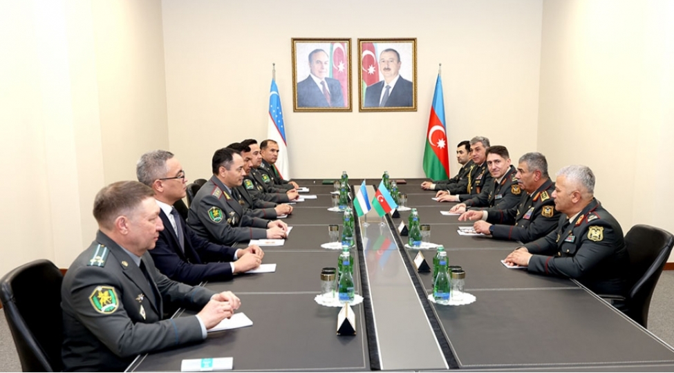 azerbaycan-ve-ozbekistan-mudafie-nazirlikleri-arasinda-ikiterefli-herbi-emekdashliq-plani-imzalanib