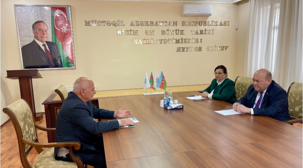 millet-vekili-xanlar-fetiyev-berde-rayonunda-vetendash-qebulu-kechirib-2