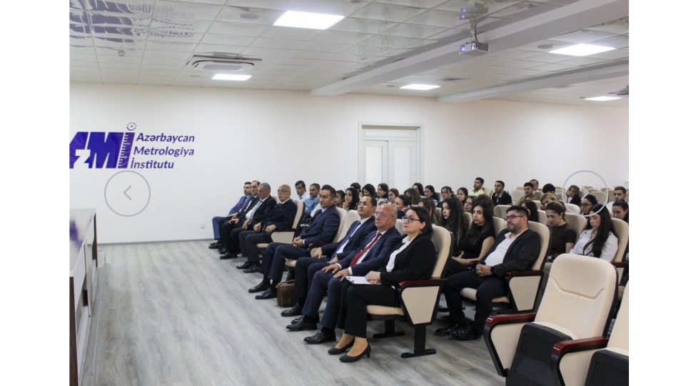 azmi-de-shehersalma-ve-memarliq-ili-cherchivesinde-seminar-kechirilib