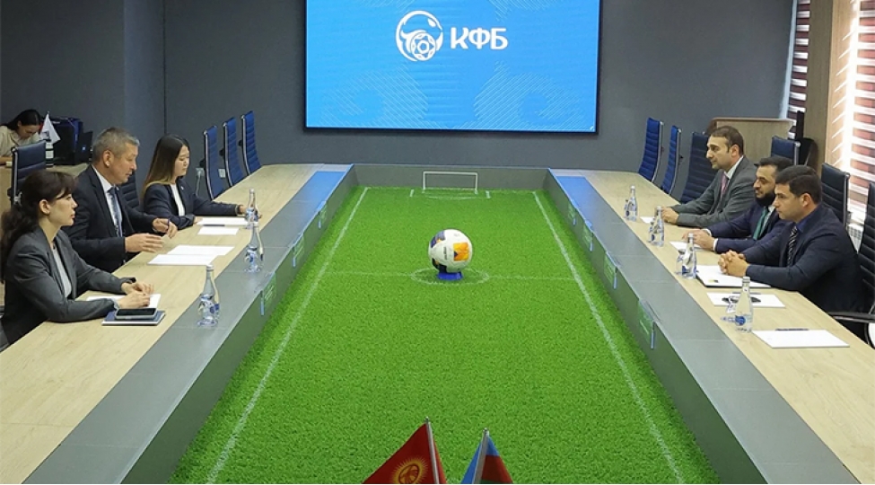 azerbaycan-ve-qirgizistan-minifutbolun-inkishafi-uzre-emekdashligi-muzakire-edib