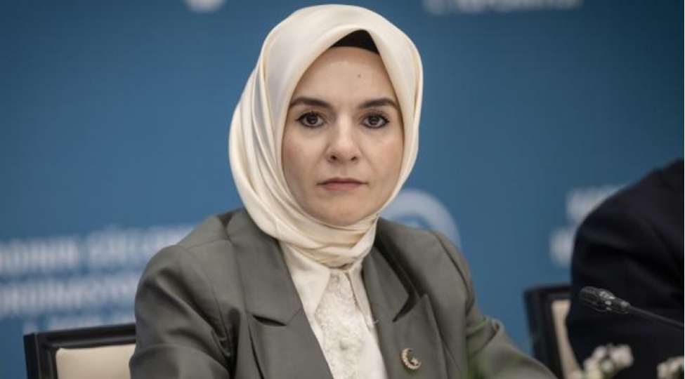 turkiyeli-nazir-15-18-yasharasi-yeniyetmelerin-sosial-media-hesablarinin-baglanacagini-bildirib