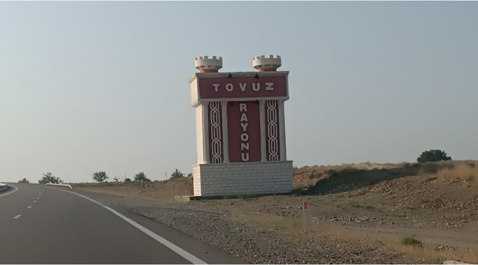 tovuzda-qadin-dem-qazindan-bogularaq-olub