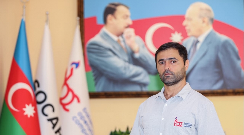 mezarsiz-atanin-neftchi-oglu-qara-qizilin-veten-payi