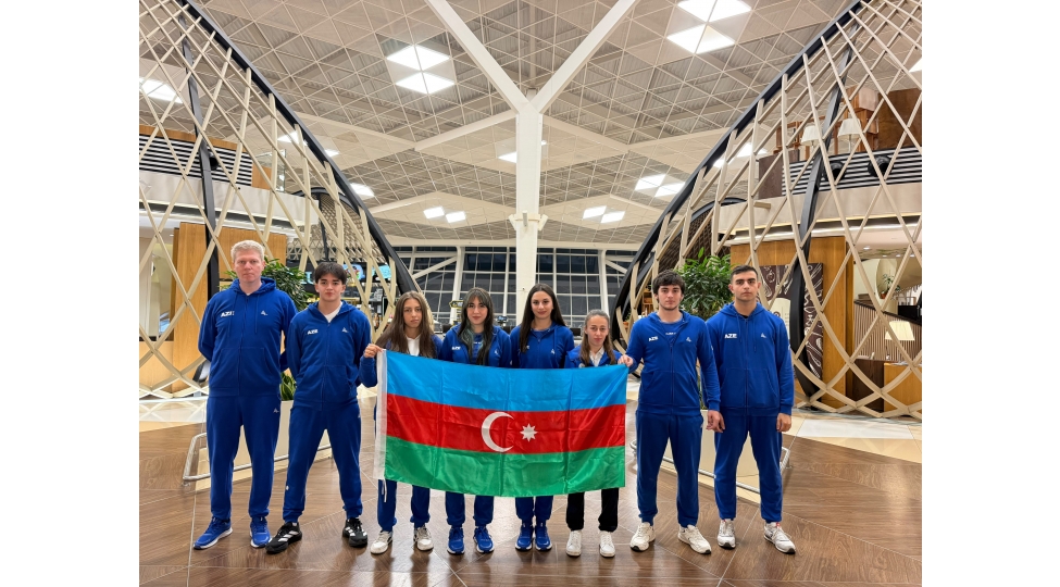 stolustu-tennischiler-polshaya-yollaniblar