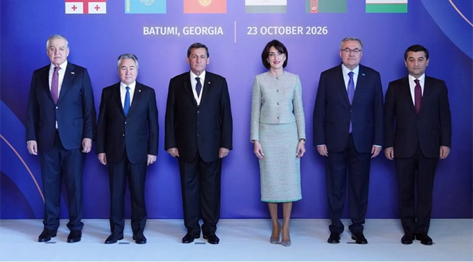 gurcustan-ve-merkezi-asiya-olkeleri-orta-dehlizin-potensialini-muzakire-edib